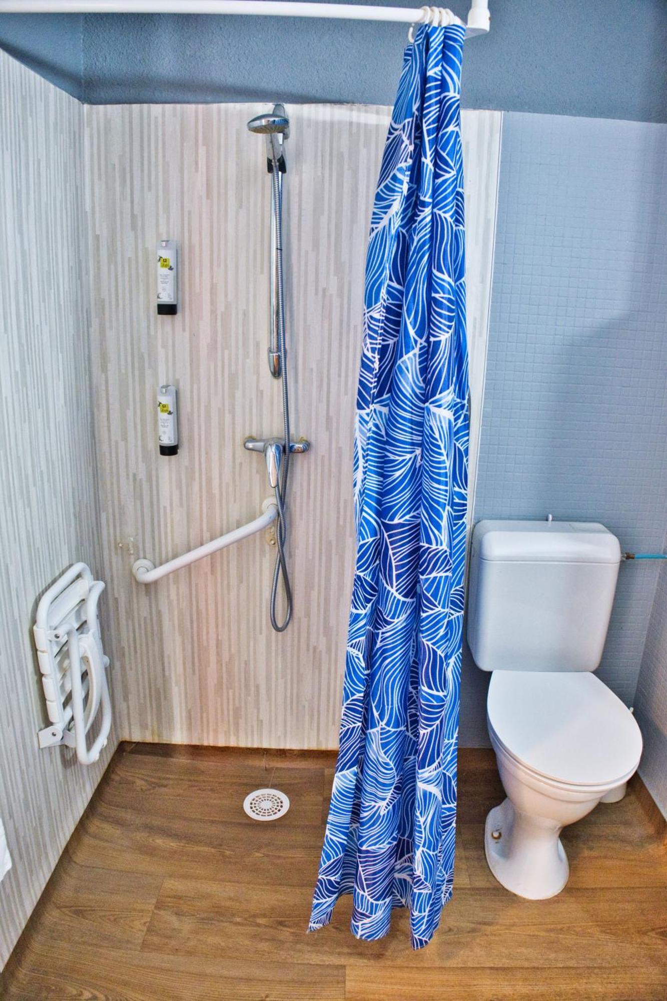 Cit'Hotel Des 2 Golfs Leucate Room photo