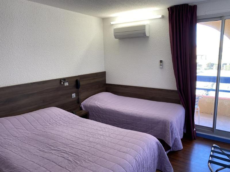 Cit'Hotel Des 2 Golfs Leucate Exterior photo